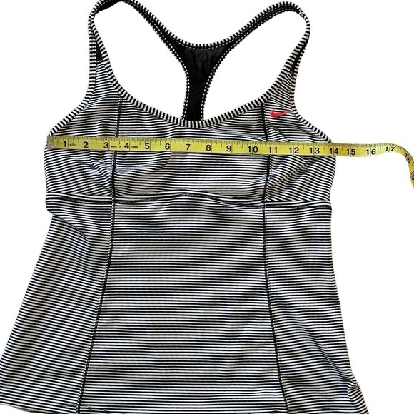 Nike women’s black white stripe racer back workout tank size medium - Picture 6 of 7